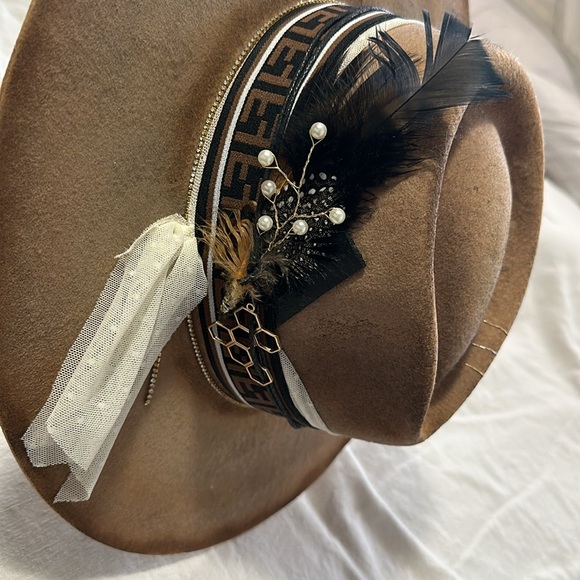 Cowgirl Hat Custom made - Picture 4 of 12
